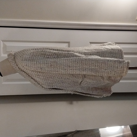 Ann Taylor NWT  Fringe Blazer. - Picture 4 of 6